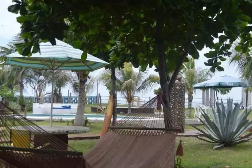 هتل Somar Surf Camp & Lodge