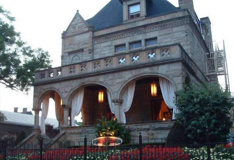 هتل Boggs Mansion