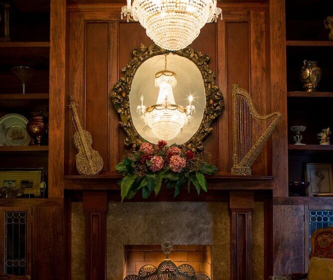 هتل Boggs Mansion