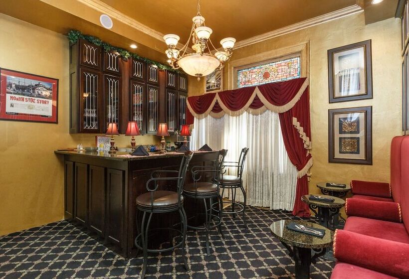 هتل Boggs Mansion