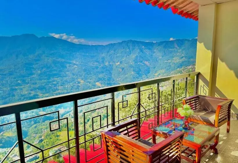 ホテル Tara Palace Resort And Spa