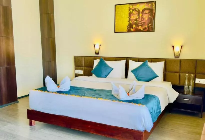 ホテル Tara Palace Resort And Spa