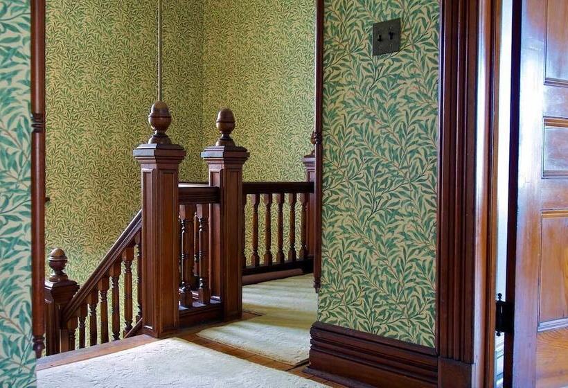 בית מלון כפרי Fordham House