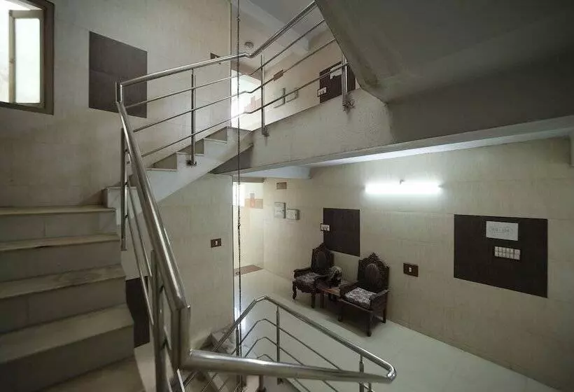 Hotelli Nataraja Residency