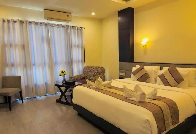 ホテル Tara Palace Resort And Spa