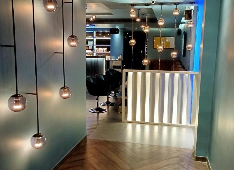 فندق The Central Park