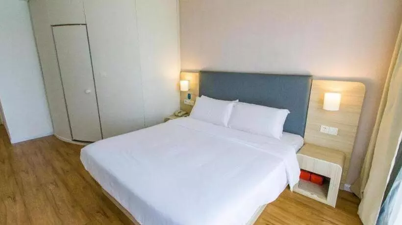 Hanting Hotel Huaihua Medical School