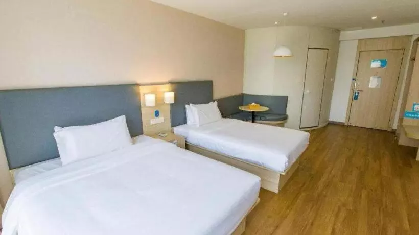 Hanting Hotel Huaihua Medical School