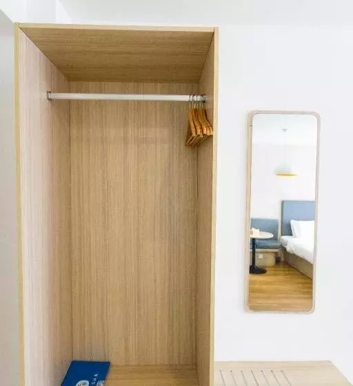 Hanting Hotel Huaihua Medical School