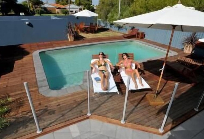 酒店 Waikiki Beach Bed & Breakfast