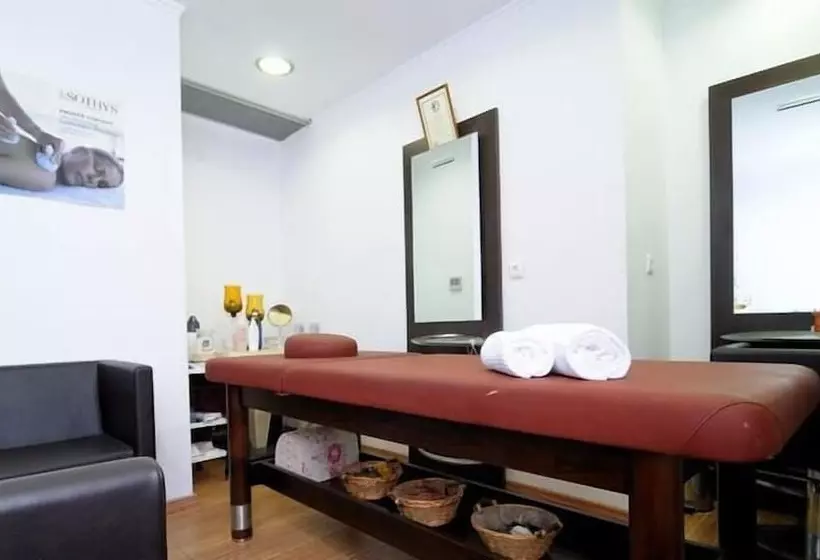 هتل Arcadia Suites & Spa