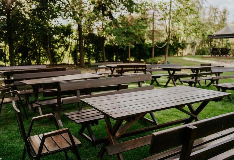 בית מלון כפרי Garden