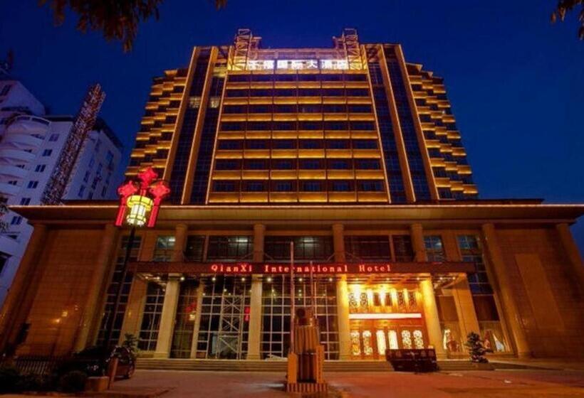 Otel Nanning Qian Xi International