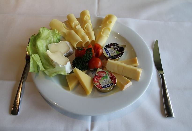 هتل Comfort Apartments By Livingdowntown