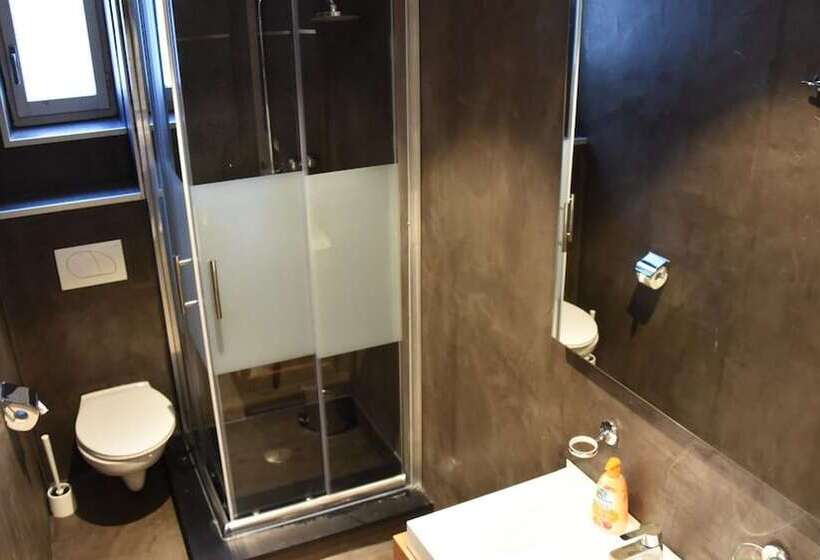 هتل Comfort Apartments By Livingdowntown