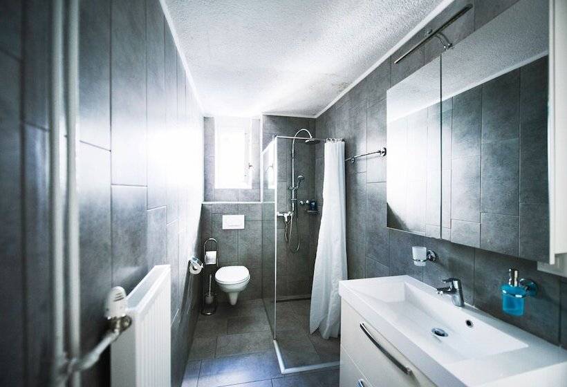 هتل Comfort Apartments By Livingdowntown