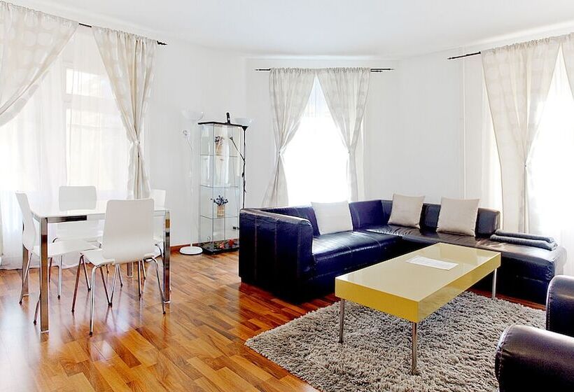 هتل Comfort Apartments By Livingdowntown