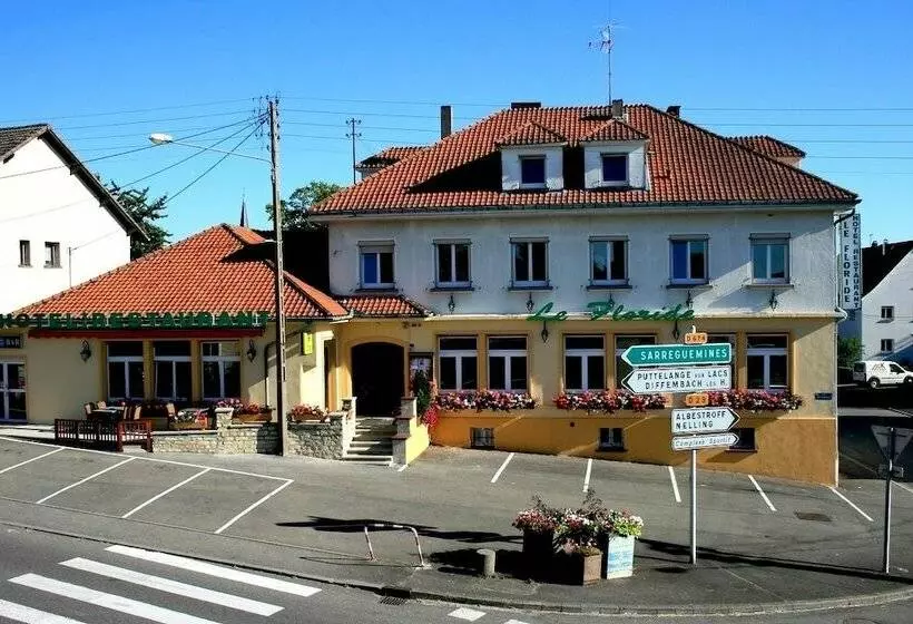 Hotelli Hôtel Le Floride