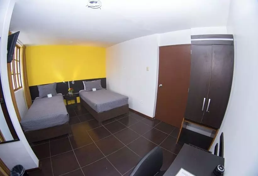 פונדק El Centurión