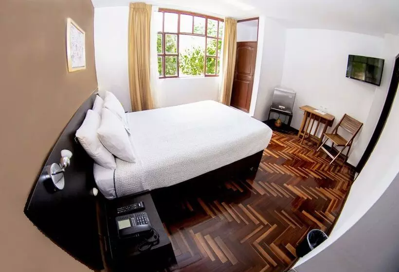 פונדק El Centurión