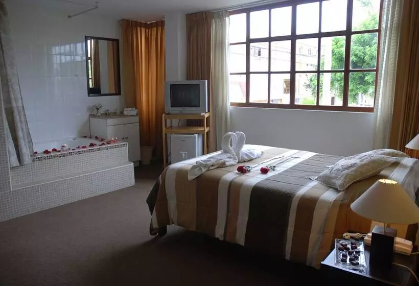 פונדק El Centurión