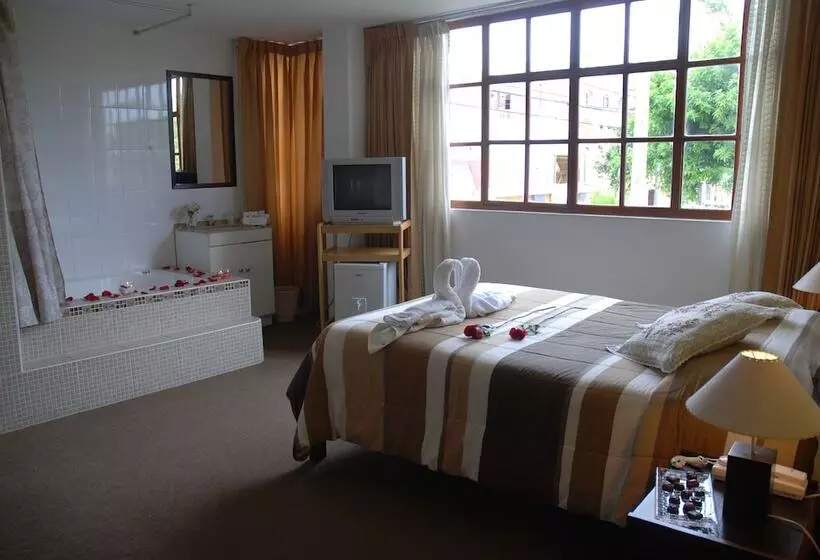 פונדק El Centurión