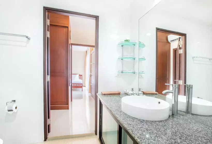 هتل Avanta Condominium