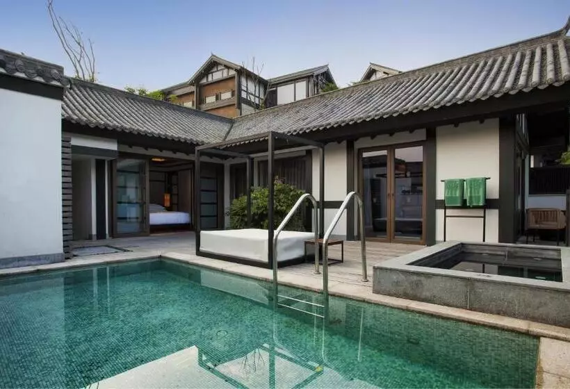 Отель Banyan Tree Chongqing Beibei