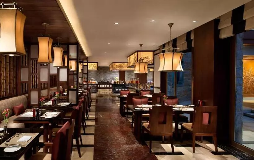 Отель Banyan Tree Chongqing Beibei