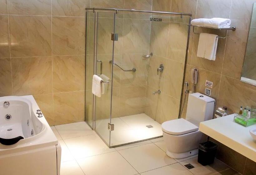 בית מלון כפרי Brentwood Suites