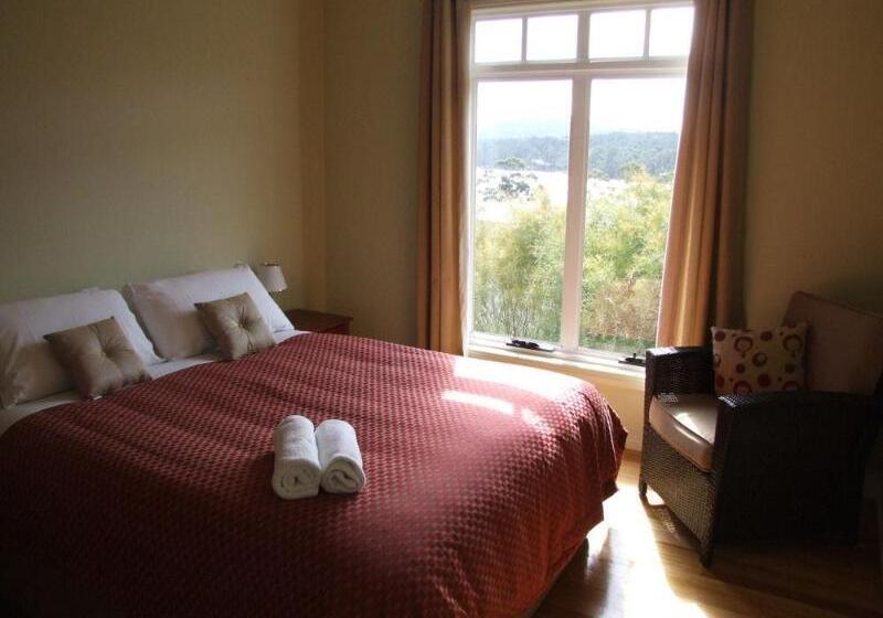 Bruny Island Escapes And Hotel Bruny