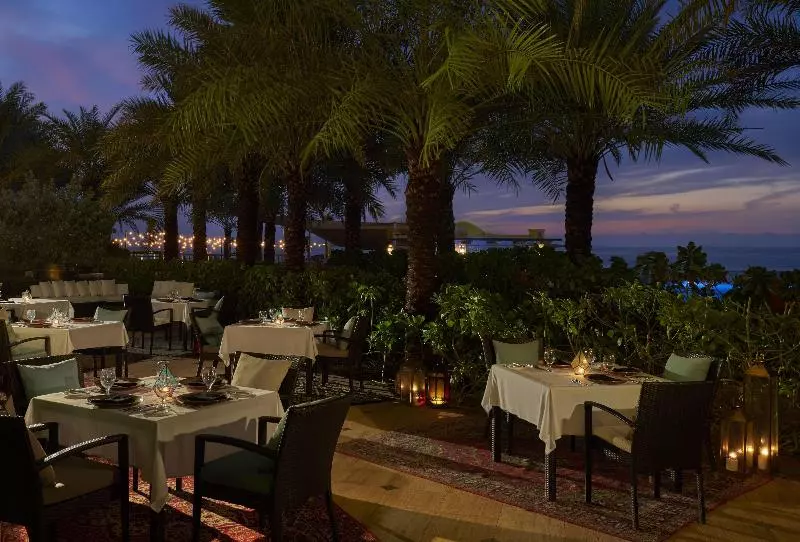 호텔 Fairmont Ajman