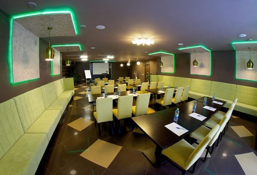 فندق Green Park Kaluga