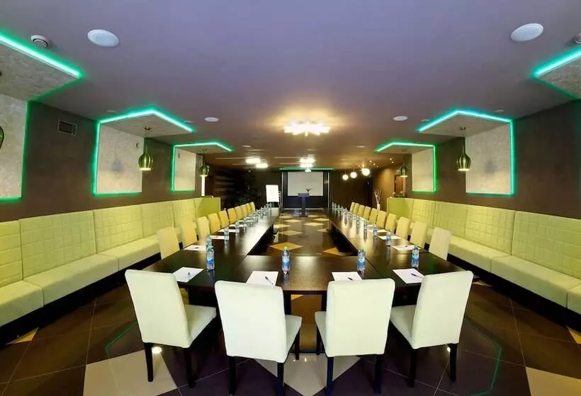 ホテル Green Park Kaluga