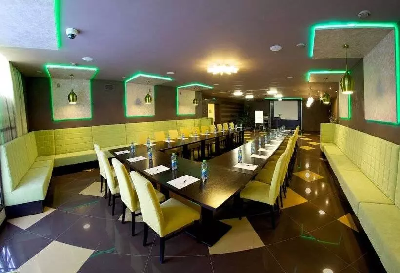 ホテル Green Park Kaluga