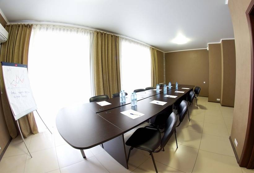 فندق Green Park Kaluga