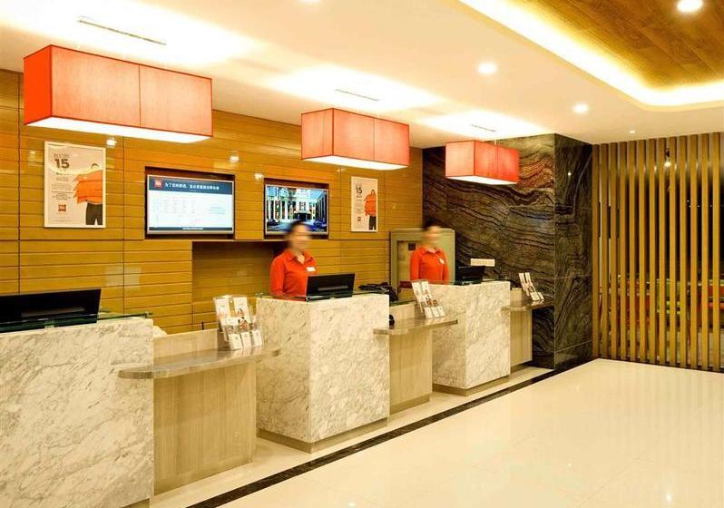 Hotel Ibis Jinan Jingwu Rd