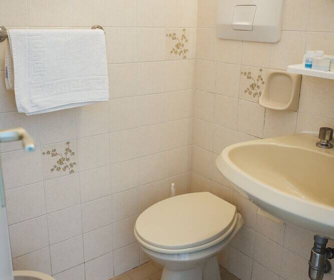 בית מלון כפרי Montecarlo