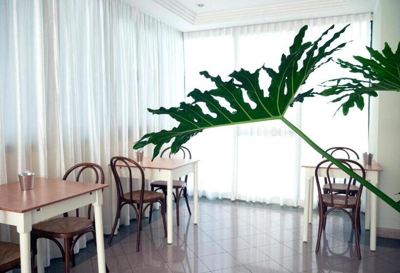 בית מלון כפרי Montecarlo