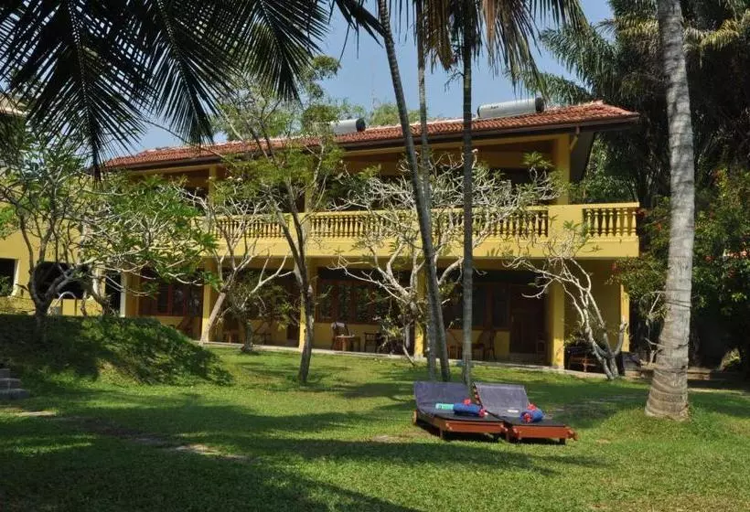 ホテル Muthumuni Ayurveda Beach Resort