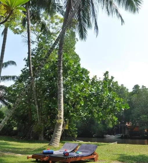 ホテル Muthumuni Ayurveda Beach Resort