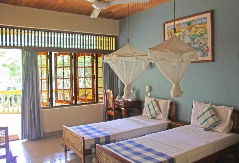 ホテル Muthumuni Ayurveda Beach Resort