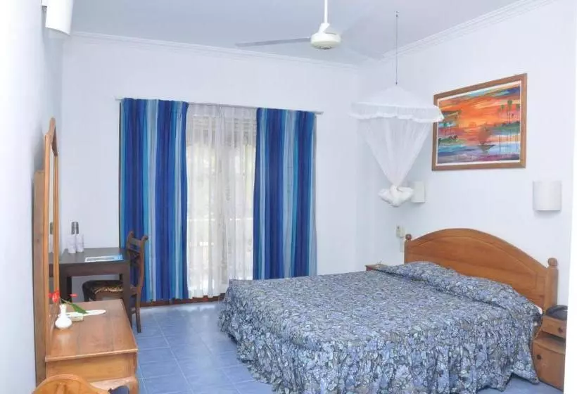 ホテル Muthumuni Ayurveda Beach Resort