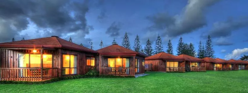 هتل Ocean Breeze Luxury Cottages