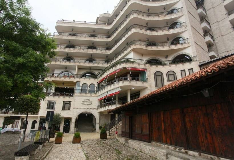 هتل Panorama Kruje View On The Castle And The Old Town