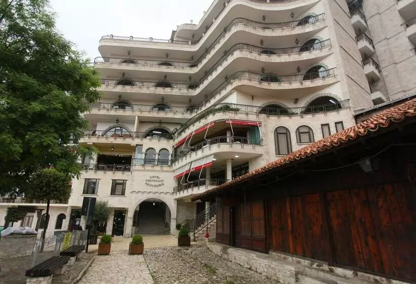 هتل Panorama Kruje View On The Castle And The Old Town