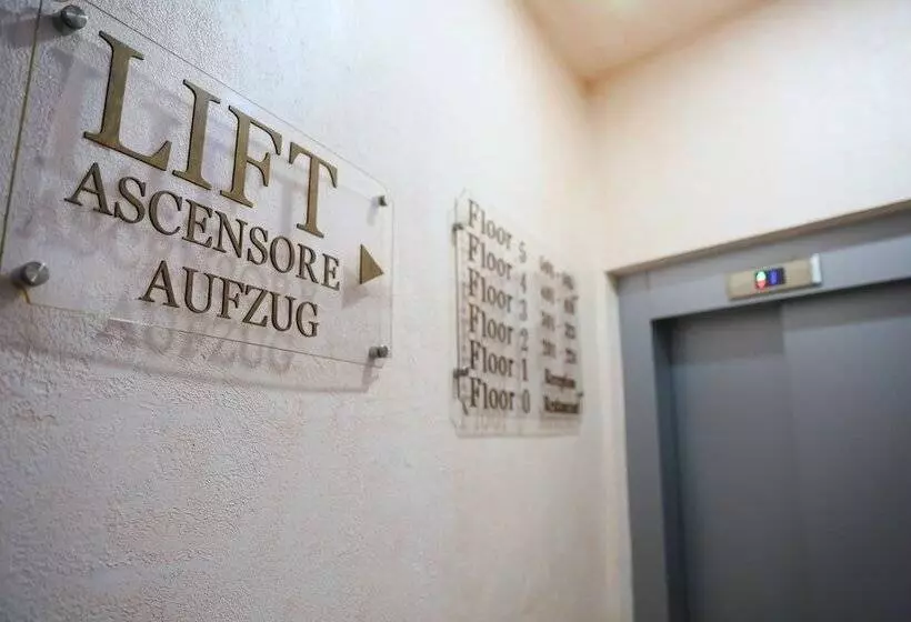 هتل Panorama Kruje View On The Castle And The Old Town