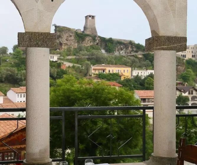هتل Panorama Kruje View On The Castle And The Old Town