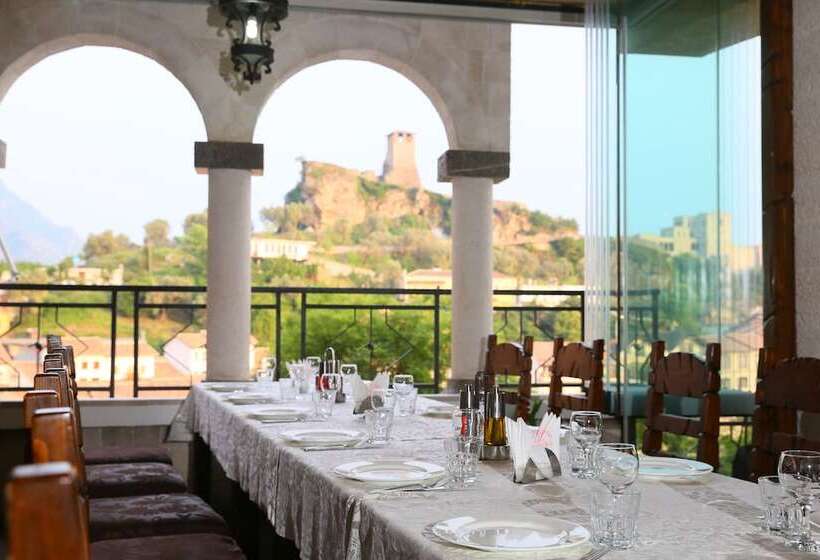 هتل Panorama Kruje View On The Castle And The Old Town