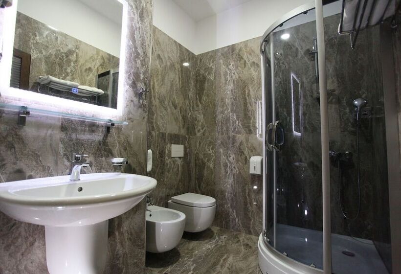 هتل Panorama Kruje View On The Castle And The Old Town